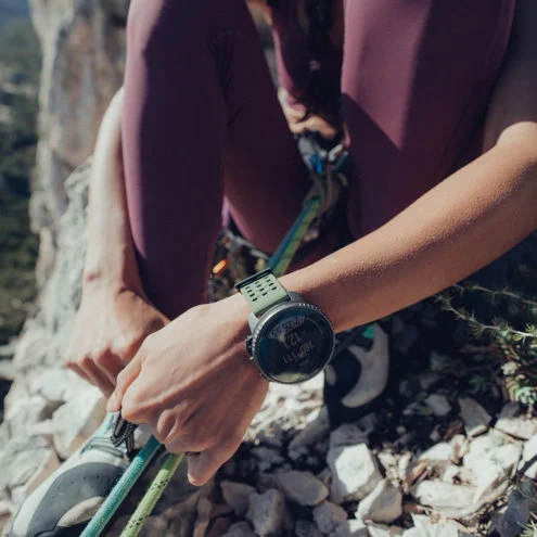 /userfiles/product_gallery_images/origin/06-suunto-vertical-climbingc2a9monsorno-06142.webp