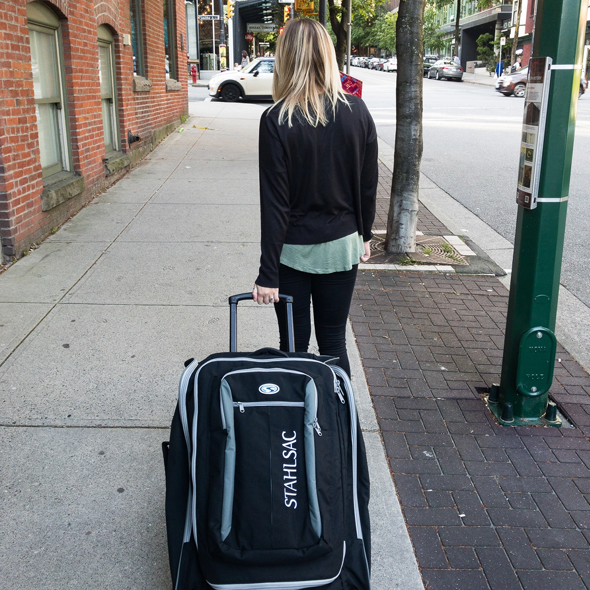/userfiles/product_gallery_images/origin/Caicos-Cargo-Lifestyle-01.webp