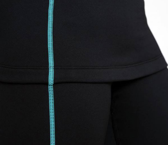 /userfiles/product_gallery_images/origin/ultrawarmth-base-layer-top-women-3.jpeg